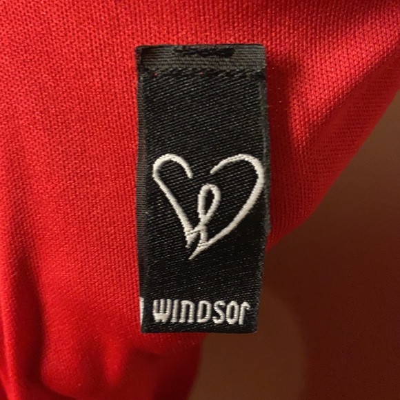 WINDSOR LONG RED DRESS WITH SLIT DOWN THE MIDDLE - Picture 7 of 7